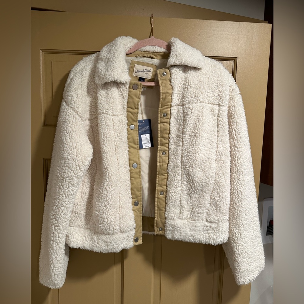 NEW Universal Thread Women's S Snap front Faux Fur Fuzzy Teddy Jacket in Cream